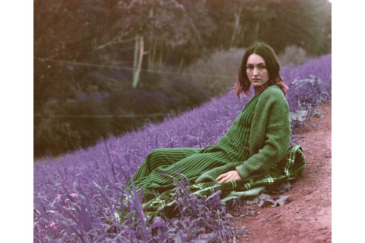 Camera film - 2021 LomoChrome Purple Pétillant 120 ISO 100–400