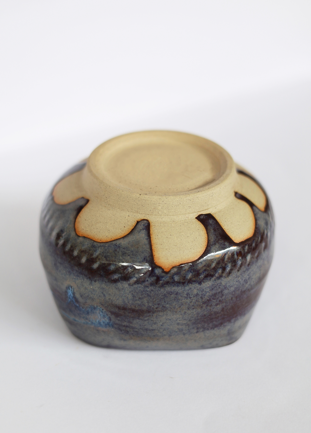 Barrow Arts - Globe Vase (GLB)