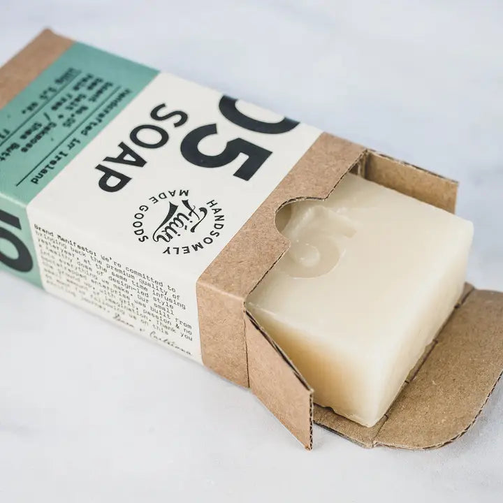 Fiáin Luxury Soap 05 | Sea Salt + Oakmoss