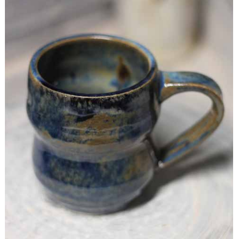 Barrow Arts -Large Blue Brown mug (with handle) AM6